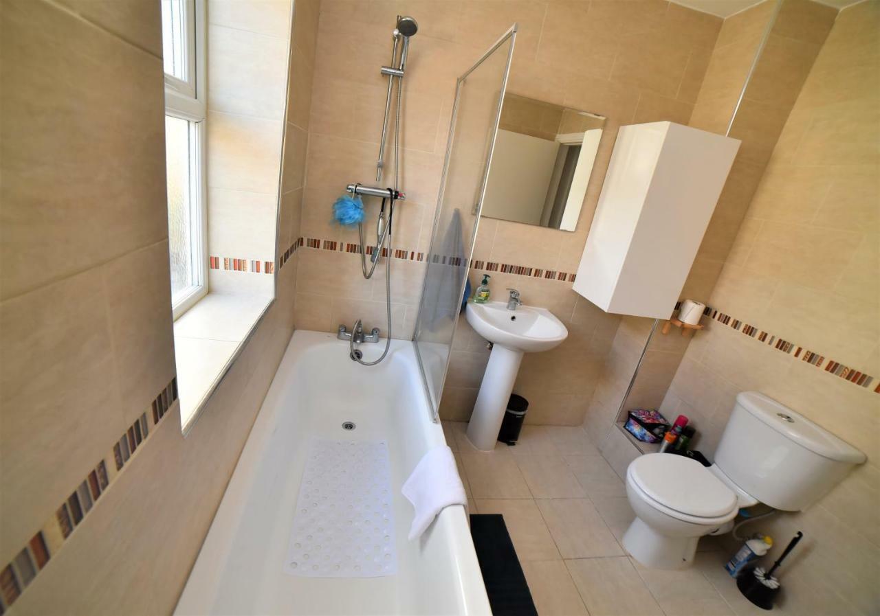 Barbara'S Accommodation Liverpool Luaran gambar